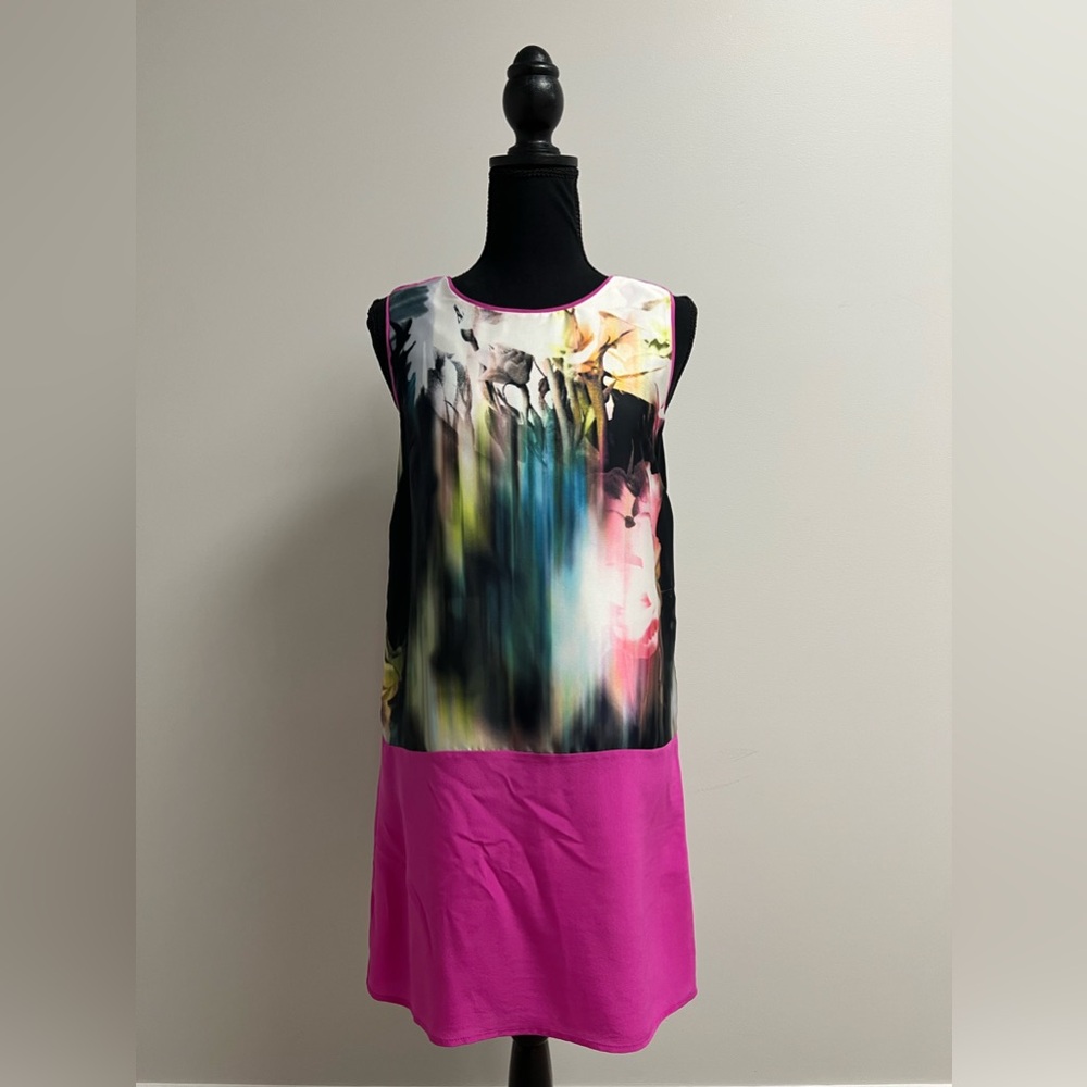Aryn K Watercolor Silk Shift Dress
Beautiful colors! 😍
